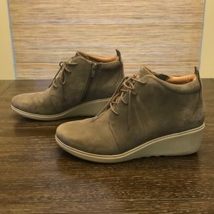 Clarks Unstructured Tallara Eva